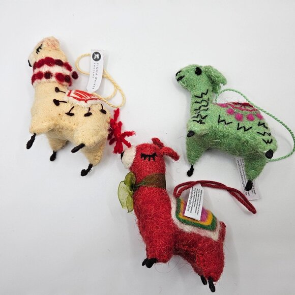 Fiona Walker England Christmas Ornaments Decor Llamas Felted Wool Set of 3 NEW - Picture 1 of 7